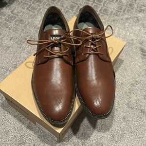 NWT Madden Cognac Men Derby Shoes